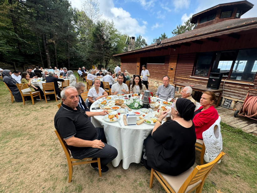 Artvinliler kahvaltıda buluştu! - Resim : 8