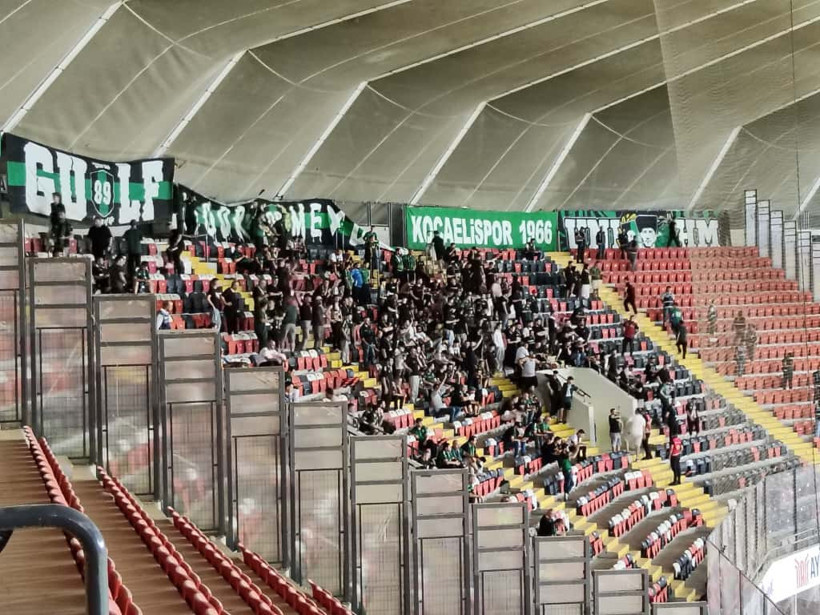 Kocaelispor taraftarı yönetimi istifaya davet etti! - Resim : 1