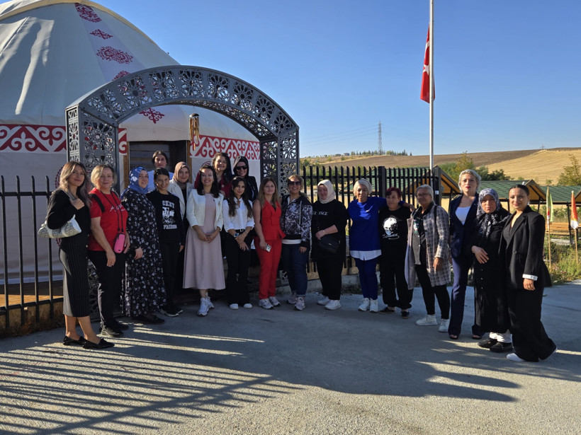 Zafer Partili kadınlar kurultay öncesi Ankara'da - Resim : 5