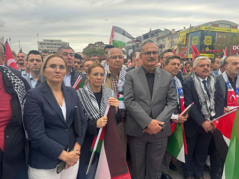 Kocaeli Gazze için meydanlara indi - Resim: 1