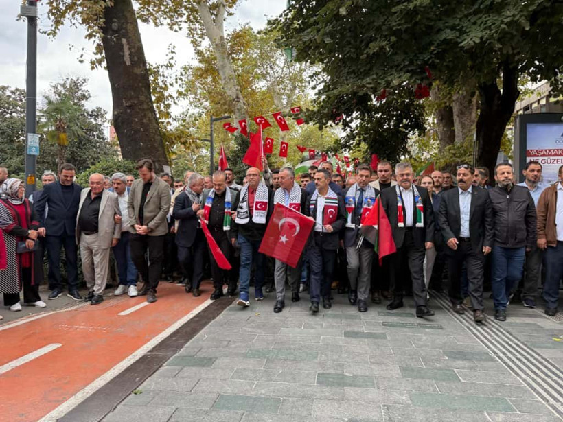 Kocaeli Gazze için meydanlara indi - Resim: 10