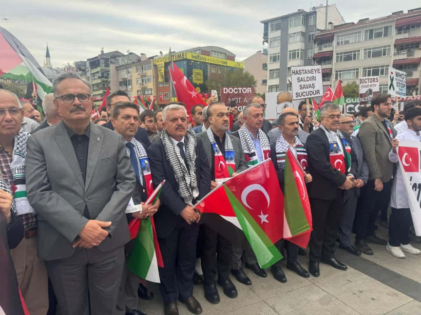 Kocaeli Gazze için meydanlara indi - Resim: 2