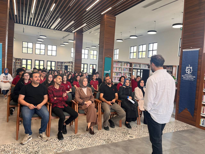 kütüphane buluşmalarının dördüncüsünü Gebze'de gerçekleştirdi - Resim : 1