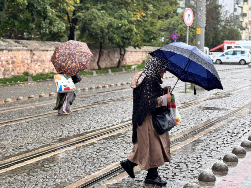 Yağmur bu kez etkili geldi... İzmit'ten yağmur manzaraları - Resim: 14