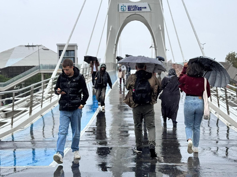Yağmur bu kez etkili geldi... İzmit'ten yağmur manzaraları - Resim: 19