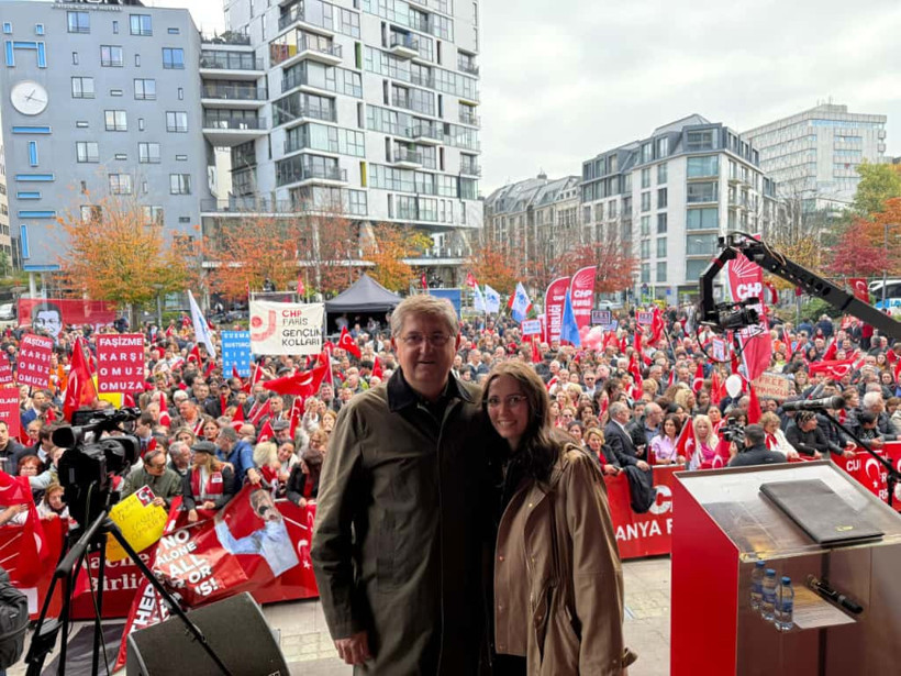 Harun Özgür Yıldızlı Brüksel mitinginde! - Resim : 1