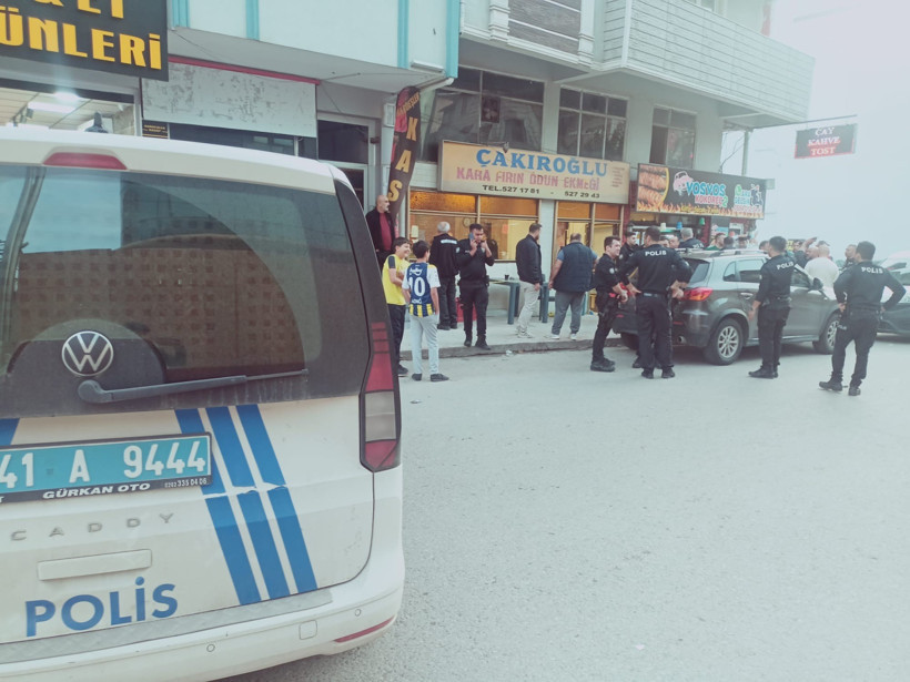 Kocaeli’de yol verme kavgası karakolda bitti! - Resim : 1