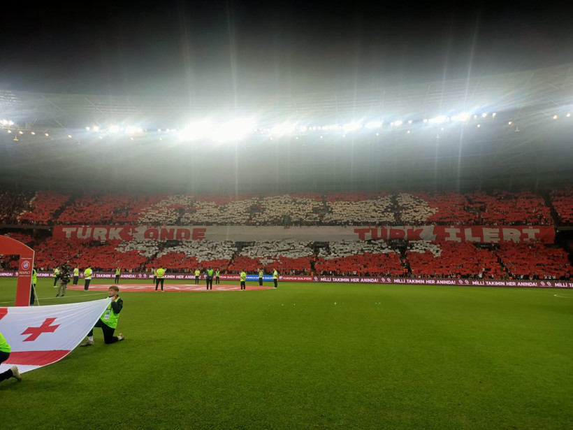 Kocaeli Stadı'nda muhteşem coşku... Kocaeli, A Milli Takımı yüreğinde yaşadı - Resim : 3