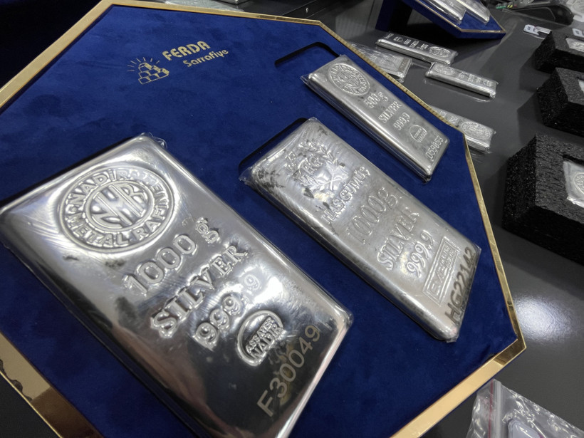 Altın el yakıyor... Vatandaş gümüşe yöneldi! - Resim : 1