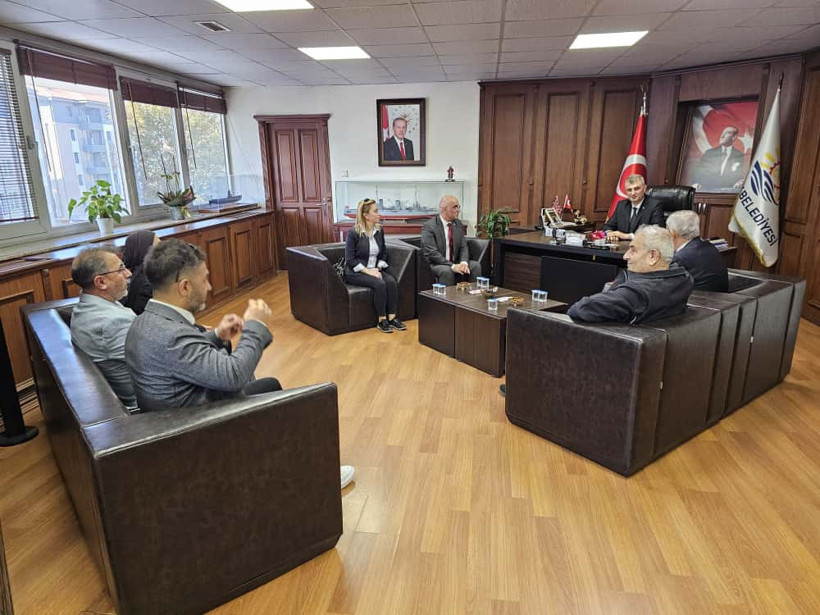 İYİ Parti Gölcük Teşkilatı'ndan Ali Yıldırım Sezer'e ziyaret - Resim : 4