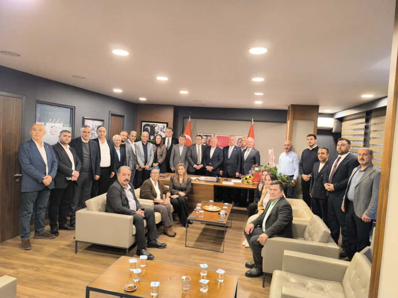 Milletvekili ve başkanlardan Erdem Arcan'a hayırlı olsun ziyareti - Resim : 1