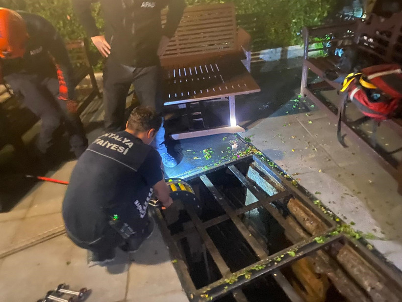 Sığındıkları mağarada mahsur kaldılar... Film gibi operasyon! - Resim : 3