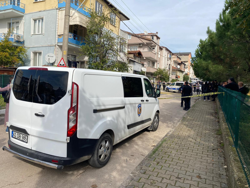 Eşini bıçaklayarak öldürdü! - Resim : 2