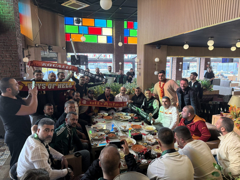 Kocaelispor ve Galatasaray tribün liderleri maç öncesi bir araya geldi! - Resim : 3