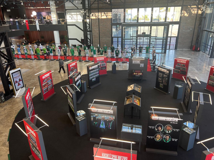 Kongre Merkezi Yeşil Siyah! Bu panel kaçmaz! - Resim : 2