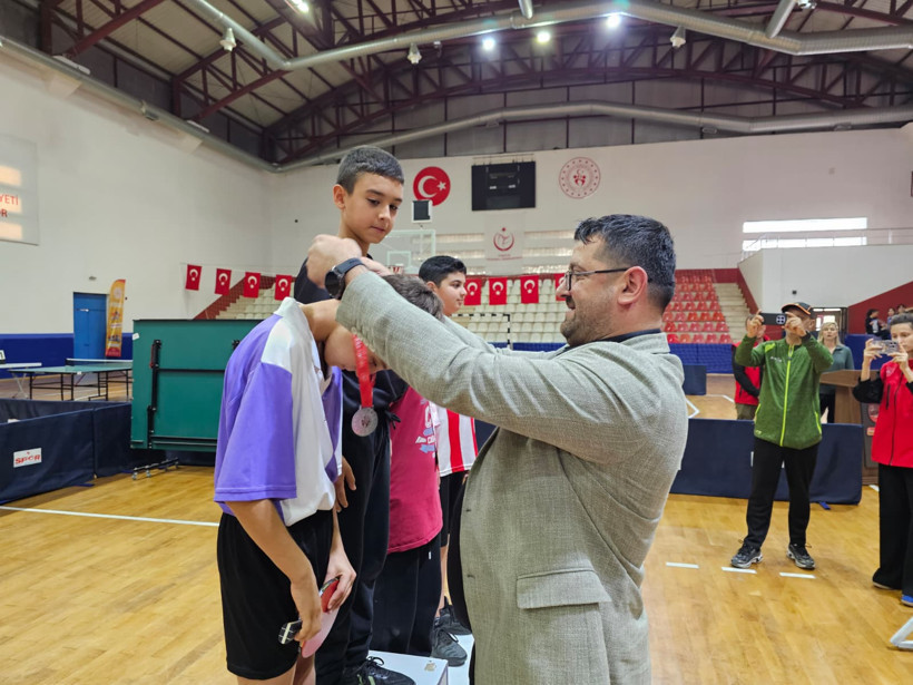 Atatürk Haftası Masa Tenisi Turnuvası sona erdi - Resim : 1