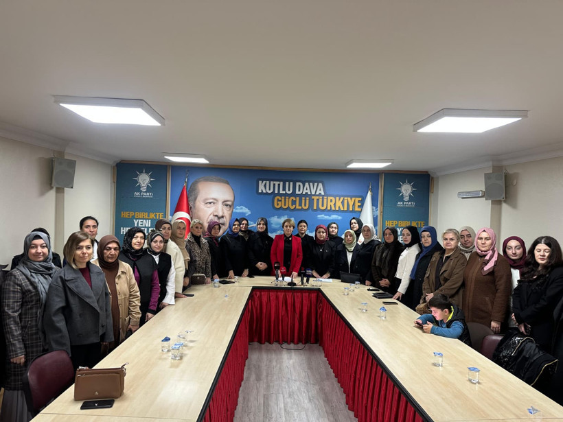AK Kadınlar’dan 25 Kasım açıklaması! “En büyük pay erkeklerindir” - Resim : 1