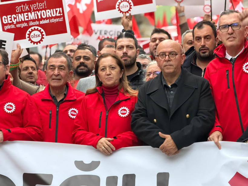 Kocaeli’de büyük asgari ücret yürüyüşü! “Dünyayı başınıza yıkarız” - Resim : 6
