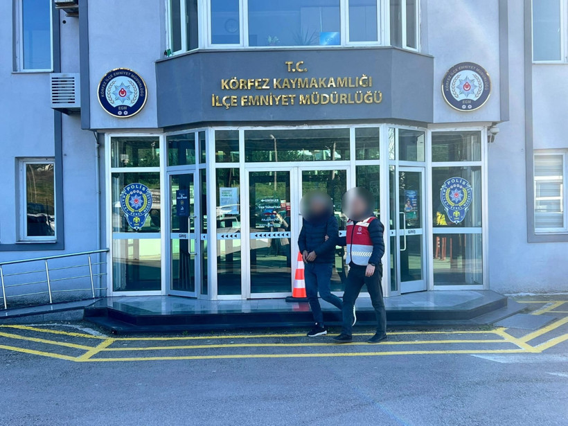 Başkasına ait kartı kullandı... Sonu cezaevi oldu! - Resim : 1