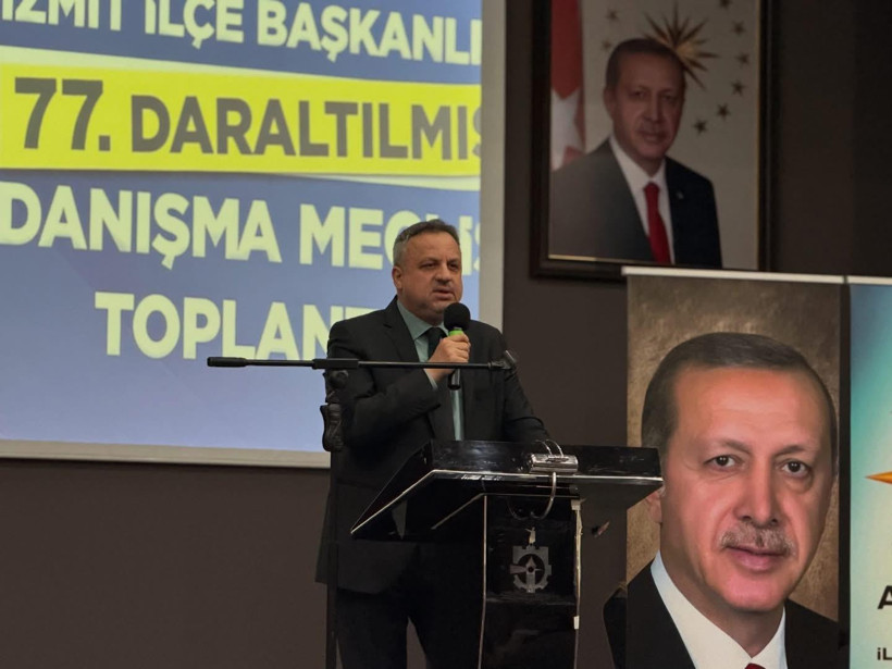 AK Parti İzmit'ten bin 560 program - Resim : 2