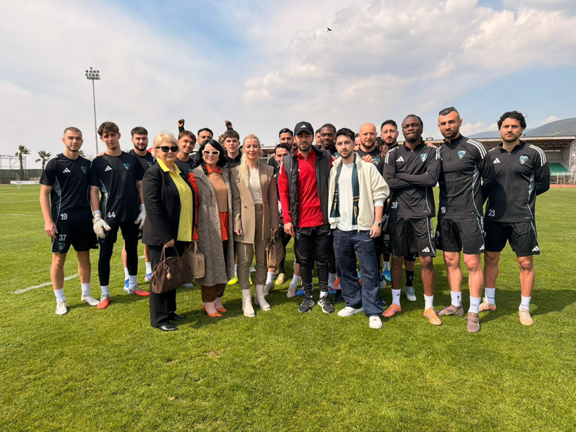 MHP Kocaeli'den Kocaelispor'a destek ziyareti - Resim : 2