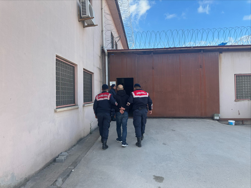 Uyuşturucu suçundan hükümlü şahıs yakayı ele verdi! - Resim : 1