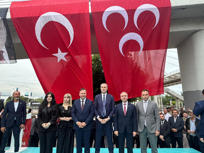 MHP Kocaeli’de coşkulu devir teslim töreni; Saffet Sancaklı: Sonuna kadar yanındayım - Resim : 1