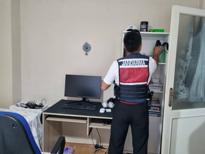 MİT'ten Kocaeli'de kredi kartı şebekesine operasyon! - Resim : 1