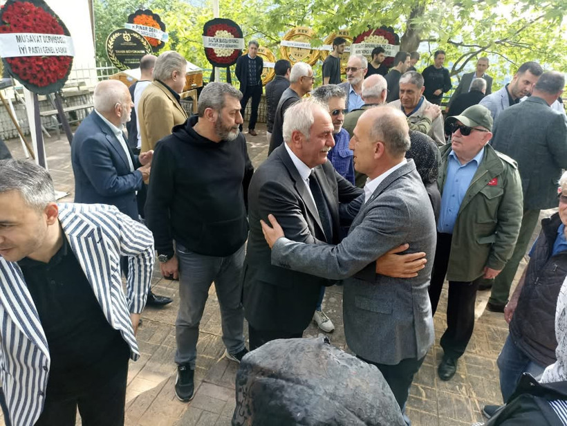 Ekrem Şirin son yolculuğuna uğurlandı - Resim : 2