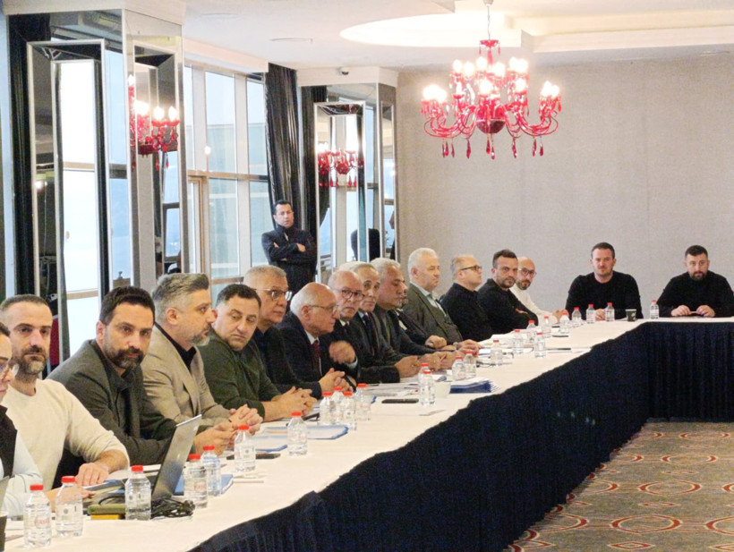 Lastik İş'te ilk toplantı başladı! Alaaddin Sarı: Önemli olan masada bitirmek - Resim : 1