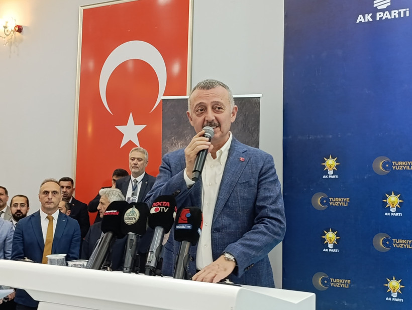 Tahir Büyükakın’dan CHP’li isimlere; “Özgüvenlerine hayranım” - Resim : 3