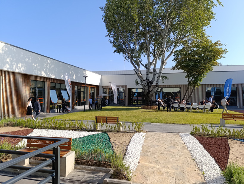 Tahir Büyükakın’ın en mutlu günlerinden biri! Gonca Engelsiz Yaşam Merkezi açıldı - Resim : 3