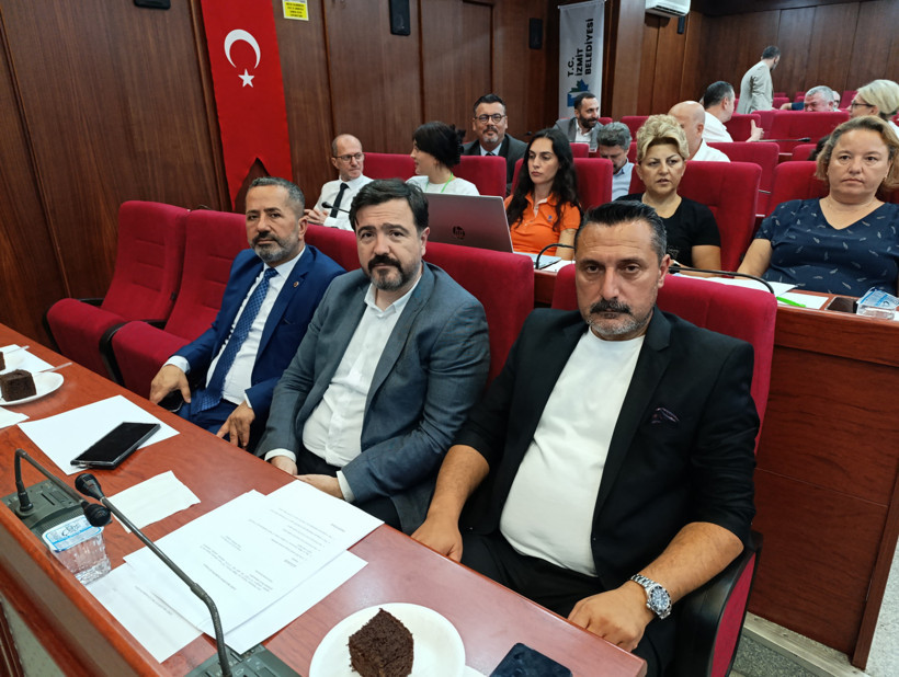 İzmit meclisinde gündem Madımak ve Leman - Resim : 6