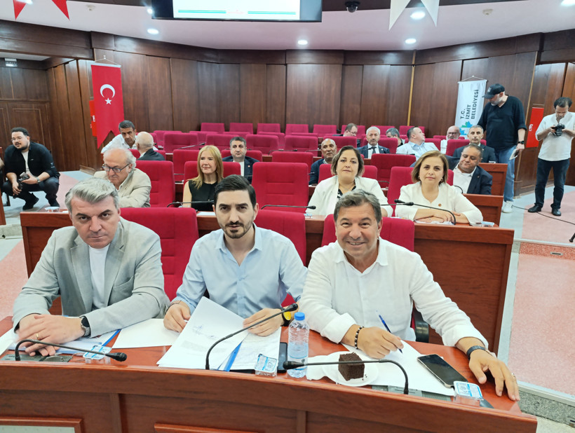 İzmit meclisinde gündem Madımak ve Leman - Resim : 7