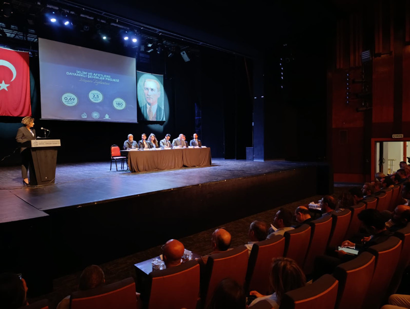 Kocaeli’de kentsel dönüşüm toplantısı! Bilgi verdiler ancak ne zaman başlayacağı belli değil - Resim : 3