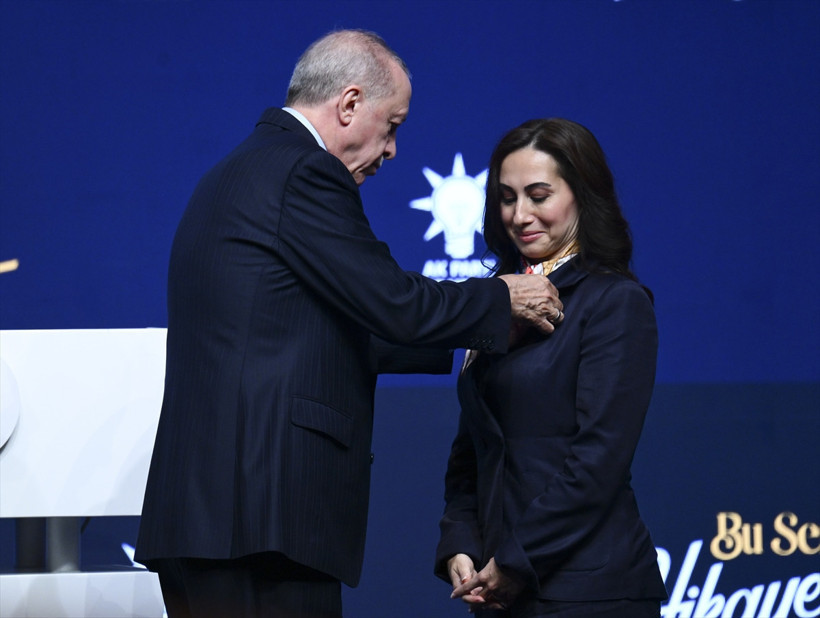 Özlem Vural Gürzel, AK Parti'ye katıldı! Erdoğan: Saflarımızı genişletiyoruz - Resim : 2