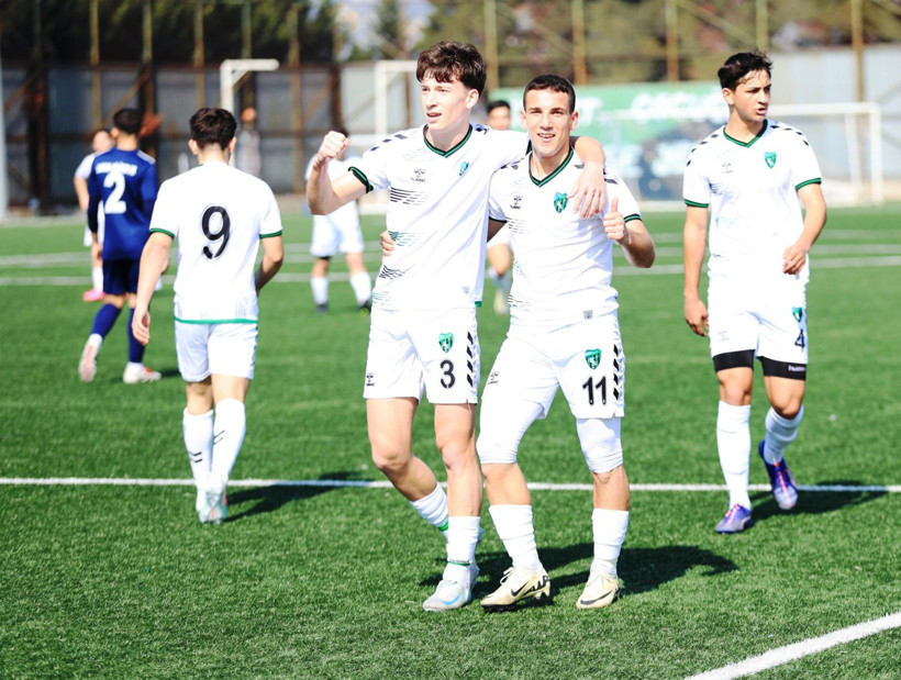 Kocaelispor – Bursa Nilüfer U-19 maçının fotoğraf galerisi - Resim: 40