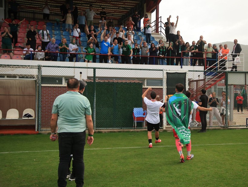Kocaelispor U-19’da büyük coşku… Şampiyonluk bizim kupa bizim! Foto Galeri - Resim: 35