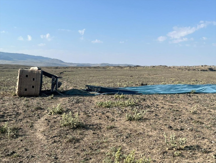 Feci kaza! 2 sıcak hava balonu yere çakıldı - Resim : 2