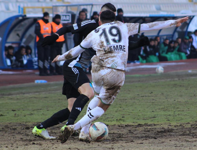 Kocaelispor zorlu deplasmandan bir puanla dönüyor: 1-1 - Resim : 1