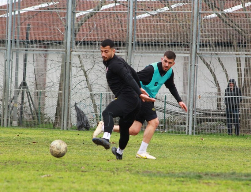 Gölcükspor 3. Lig diyor başka bir şey demiyor! - Resim : 1