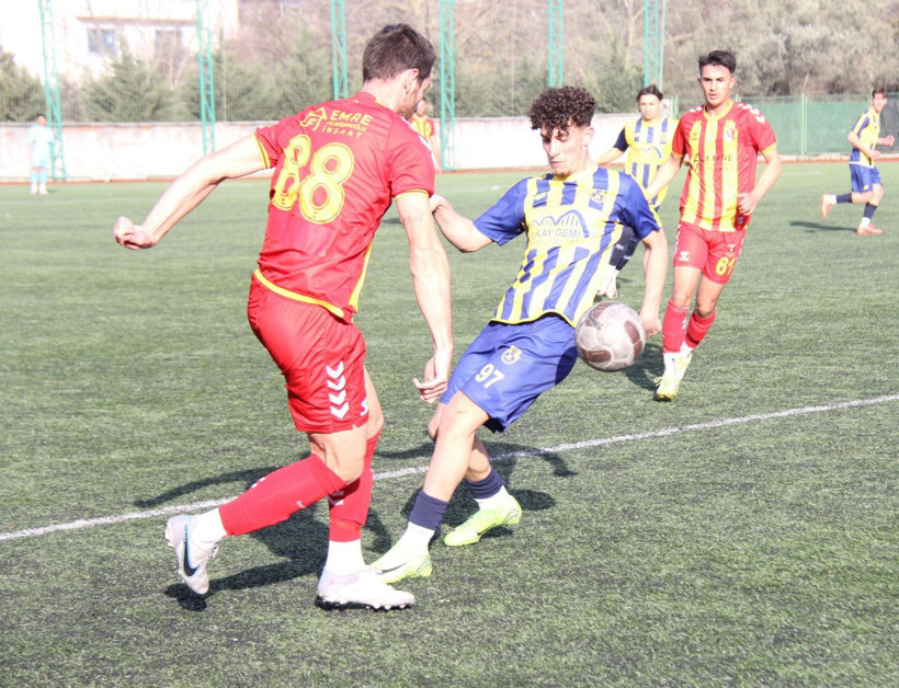 Karamürselspor'un Karasu’yu farklı devirdiği maçın fotoğrafları - Resim: 45