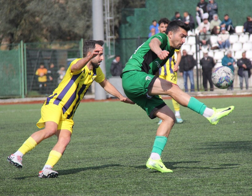 Karamürselspor - Çayırovaspor maçının fotoğrafları - Resim: 65