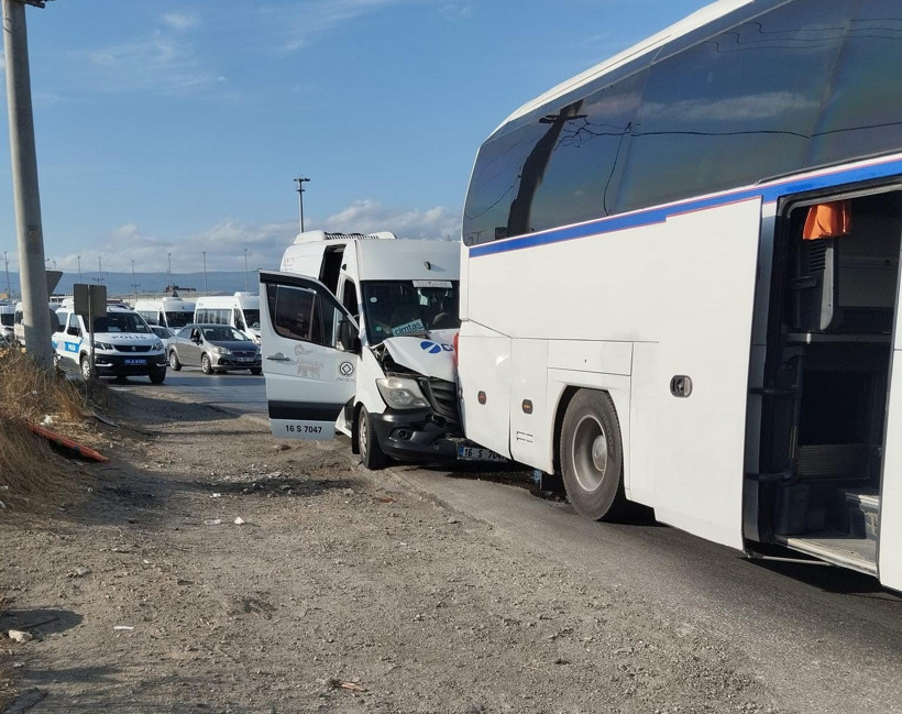 İşçilerin korku dolu anları! Zincirleme kaza... - Resim : 2