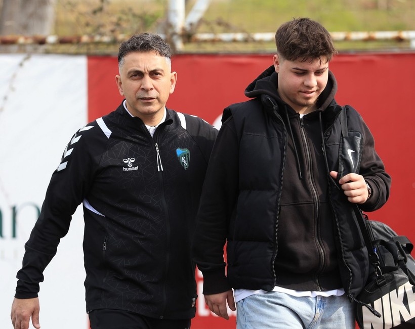 Belediye Derincespor – Kocaelispor U-16 maçının fotoğraf galerisi - Resim: 1