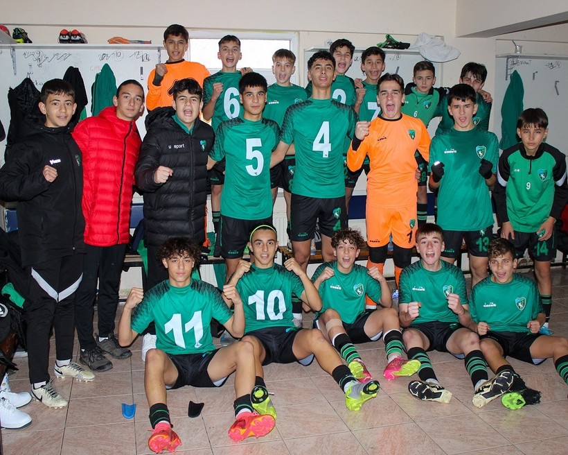 Helal olsun Kocaelispor U-14’e! Beşiktaş’ı yıktılar! - Resim : 1