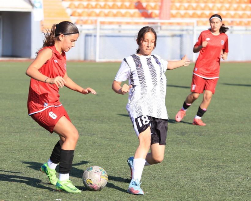 Kocaeli Kadın Futbol Kulübü – Arapçeşme maçı fotoğraf galerisi - Resim: 77
