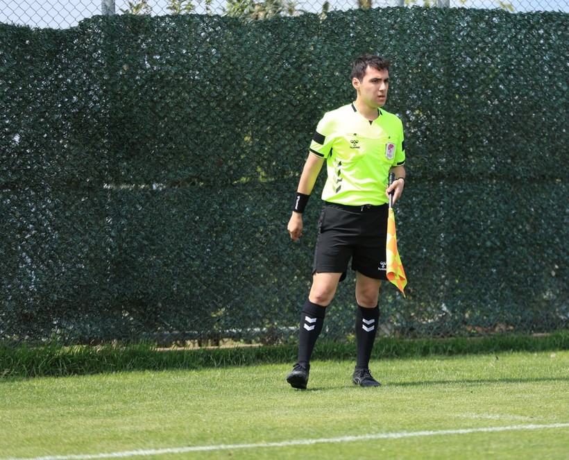 Kocaelispor - Mustafakemalpaşaspor maçının fotoğrafları - Resim: 17