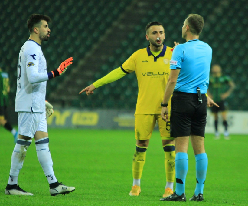 Kocaelispor’un ilk maçında düdük Çağdaş Altay’da! - Resim : 4