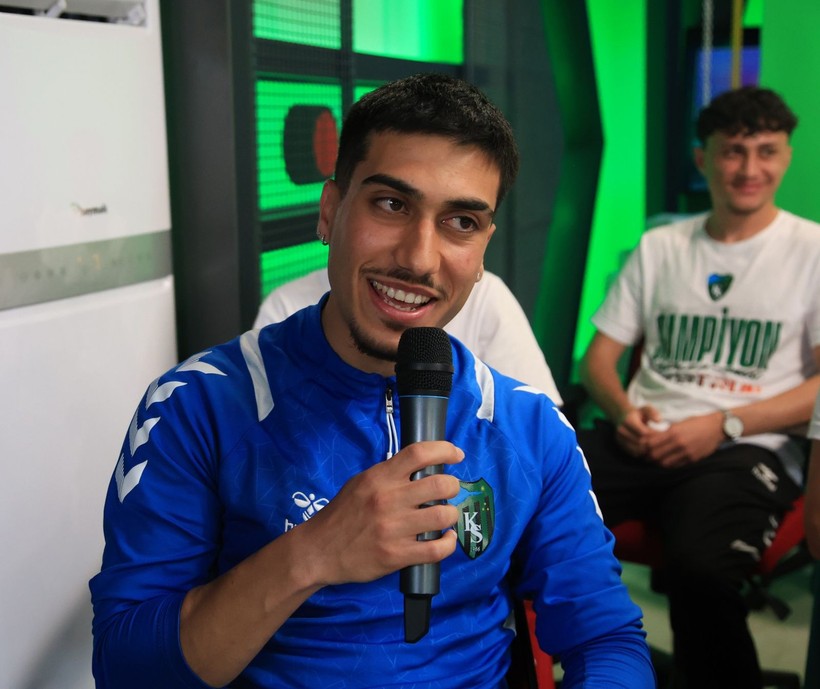 Kocaelispor U-19 Nokta TV stüdyolarında - Foto Galeri- - Resim: 38